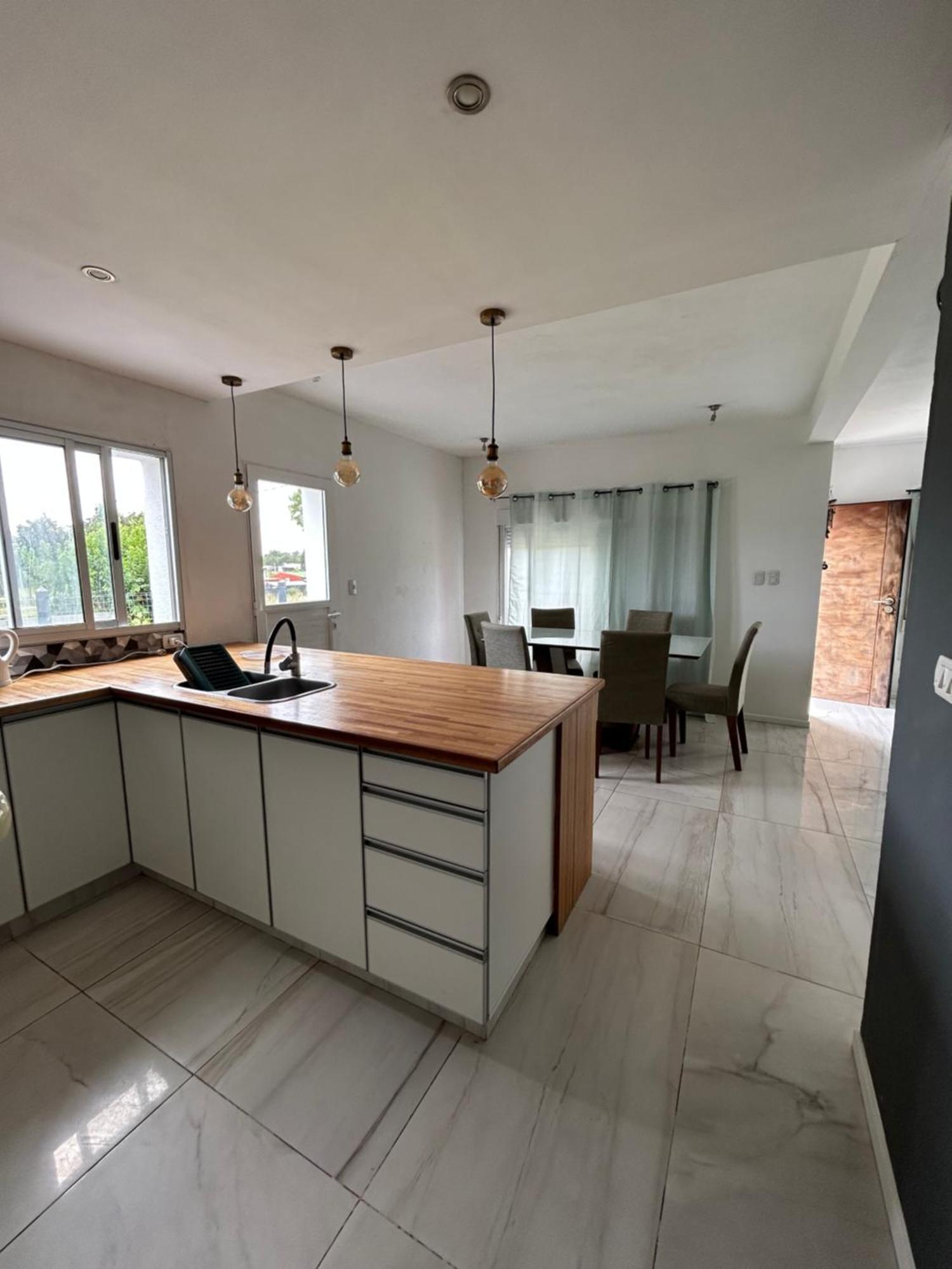Amplia Casa Con Barbacoa Holiday home